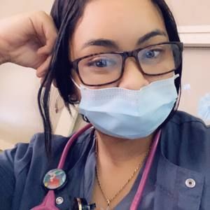 Meet your Posher, Danielle